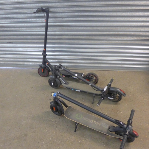 2211 - 3 Electric scooters all with faults - M Scooter, Reid and one other - Police repossession