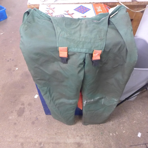 2390 - A pair of Makita size 60 Tree surgeon trousers