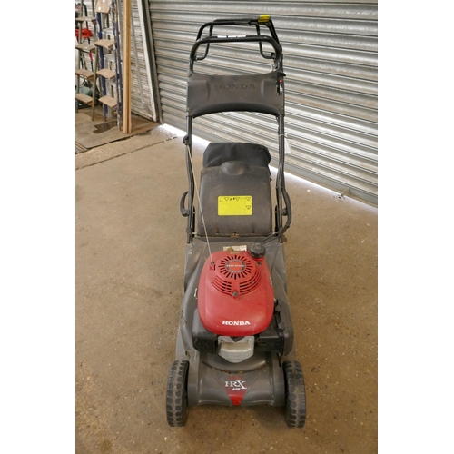 2219 - A Honda HRX 426 high performance easy start mower