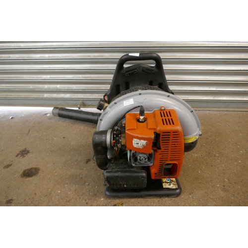 2249 - A petrol 2.7Kw back pack blower