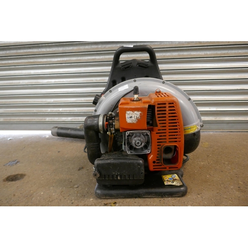 2249 - A petrol 2.7Kw back pack blower