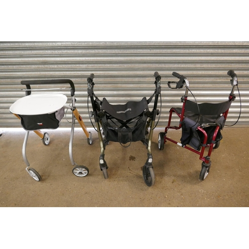 2268 - 3 Mobility walkers