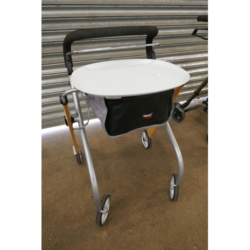 2268 - 3 Mobility walkers