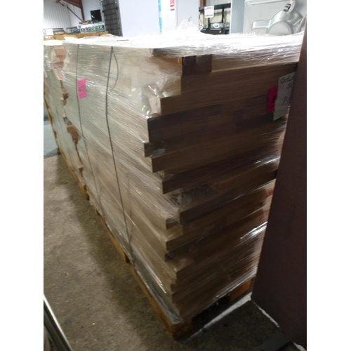 3218 - Pallet of Mixed Sized Solid Oak Cuts (422-122) * This lot is subject to VAT