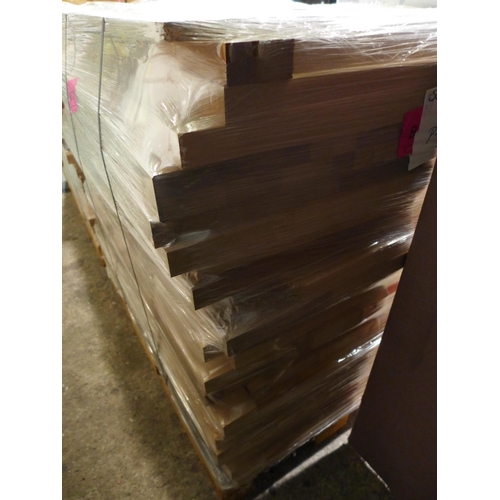 3218 - Pallet of Mixed Sized Solid Oak Cuts (422-122) * This lot is subject to VAT