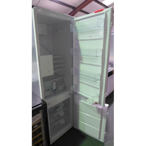 3226 - Zanussi 70/30 Fridge Freezer - Low Frost (H1772xW546xD549), original RRP £557.50 inc. VAT (422-186) ... 