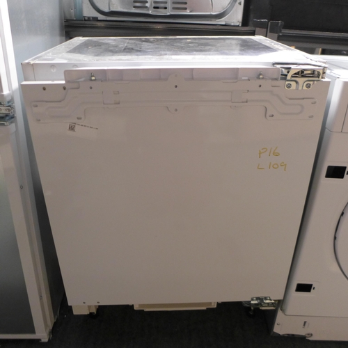 3251 - AEG under counter fridge (4194-109) *This lot is subject to VAT