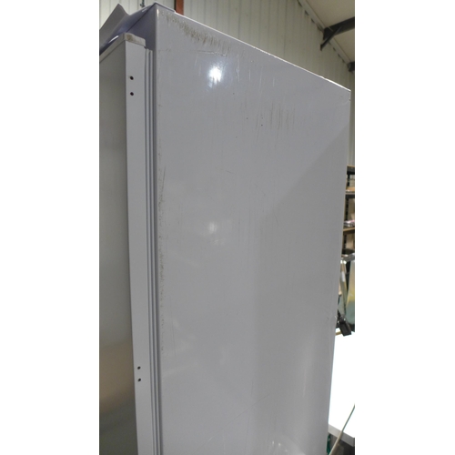 3256 - CDA Tower Freezer (Model No. FW881/4) (4194-52) *This lot is subject to VAT