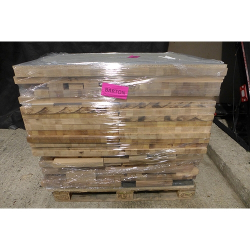 3261 - Pallet of Solid Oak Mixed Off Cuts (4194-69) *This lot is subject to VAT