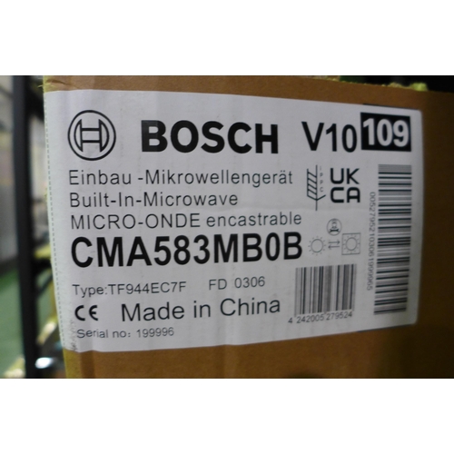 3283 - Bosch Series 4 Combi Microwave Oven (Broken Door) (422-66) * This lot is subject to VAT