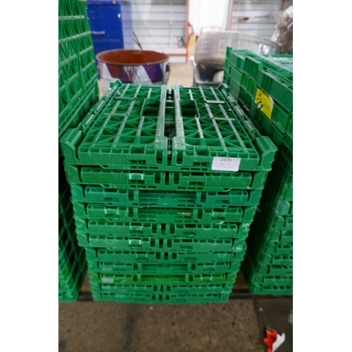 2376 - 11 Green folding/stackable 40x30cm crates