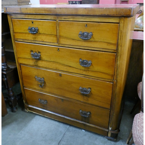 107 - A Victorian walnut chest of drawers