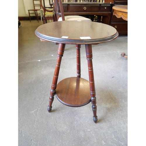 125 - A late Victorian James Shoolbred circular mahogany occasional table