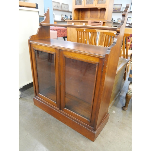 170 - A Victorian mahogany bookcase