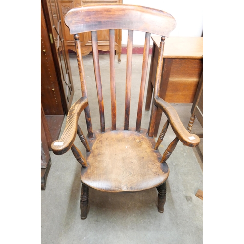 180 - A Victorian elm and beech farmhouse kitchen chair