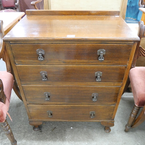 187 - An oak chest of drawers