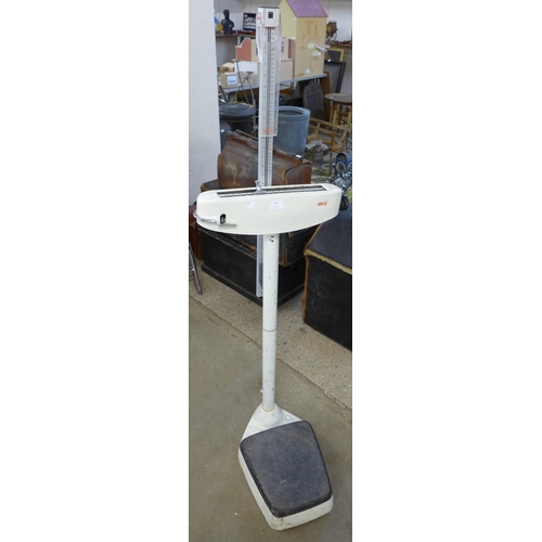 207 - A set of Seca white metal weighing scales