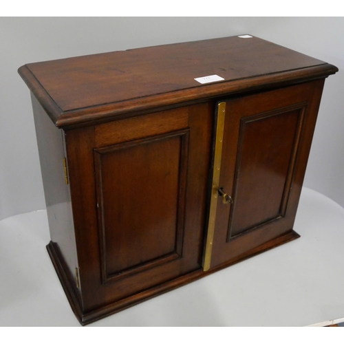 272 - A Victorian mahogany table top cabinet