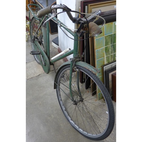 217B - A vintage gentleman's bicycle