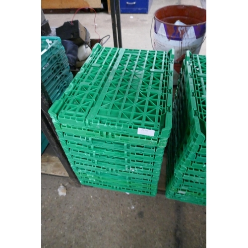 2375 - 11 Green folding/stackable 40x30cm crates