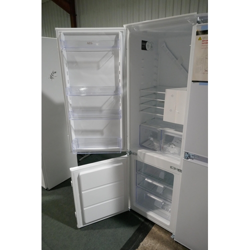 3047 - AEG Integrated Fridge Freezer (model no. OSC5S181ES) (422-84) * This lot is subject to VAT