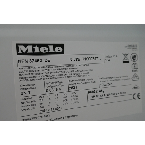 3058 - Miele 70/30 Integrated Fridge Freezer (H1772xW560xD550) (model no. KFN37452IDE) original RRP £2499.1... 