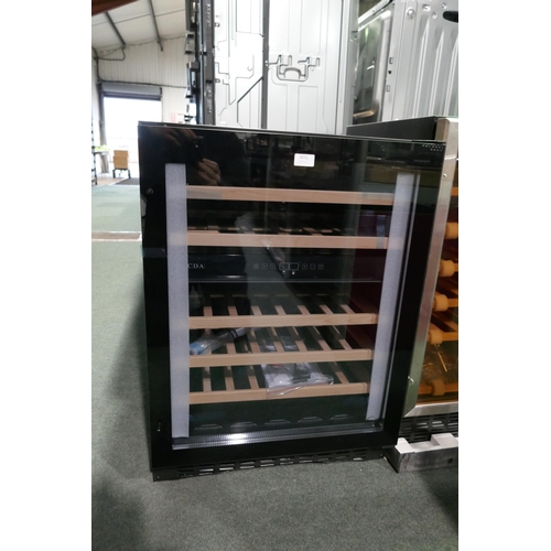 3072 - CDA Under Counter 30CM Wine Cooler (H820xW595xD570) - model no.:- FWC604BL, original RRP £569.17 inc... 