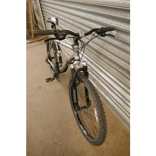 2206 - A Diamondback S10 full suspension aluminium framed mountain bike (police repossession)