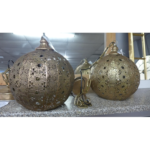 1505 - A pair of Moroccan style ceiling pendants