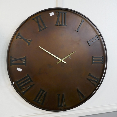 1353 - A large circular station clock