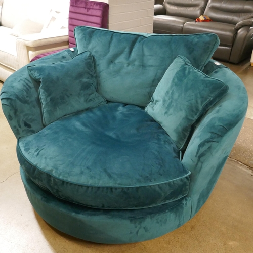 1398 - A turquoise velvet swivel love seat