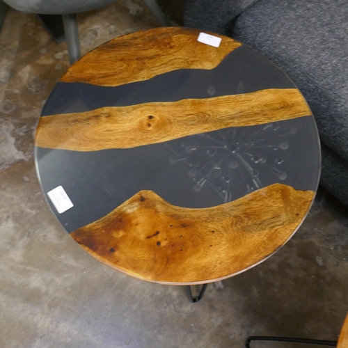 1459 - A resin and hardwood lamp table * this lot is subject to VAT