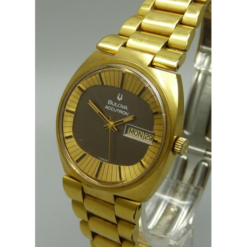 1036 - A Bulova Accutron day date wristwatch