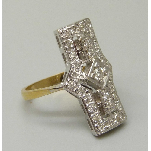 1056 - An 18ct gold Art Deco style 31 stone diamond ring, 7.4g, Q