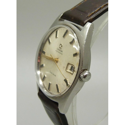 1062 - An Omega Geneve automatic date display wristwatch, with original buckle and an Omega carrier box