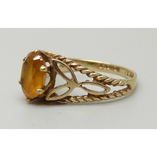 1091 - A 9ct gold and citrine ring, 2.1g, N