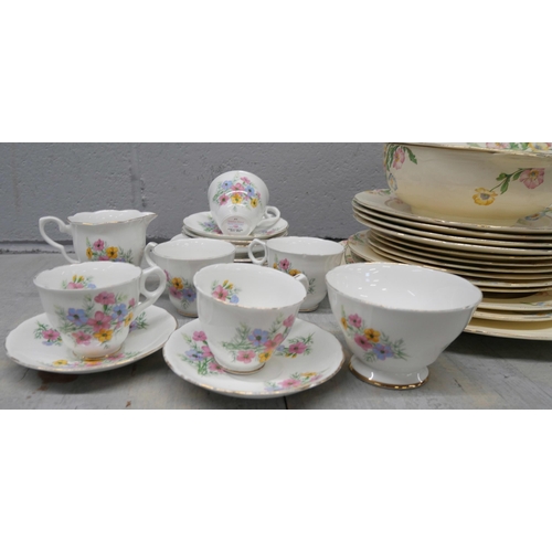 1142 - Alfred Meakin Royal Marigold dinnerware and Virginia Stock pattern teaware **PLEASE NOTE THIS LOT IS... 