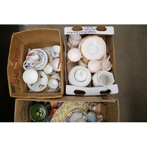 1166 - A collection of decorative china, teaware, Beatrix Potter, a Worcester cake stand, etc., (5) **PLEAS... 