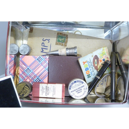 618 - Coins, ink pens, wristwatches, ephemera including a Nottingham jazz programme signed by Humphrey Lyt... 