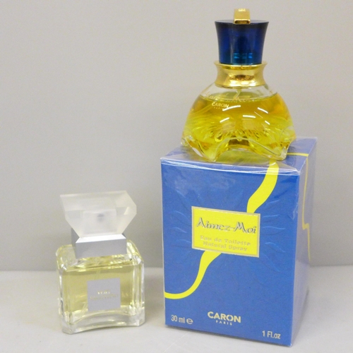 660 - Two vintage perfumes; Valentino Very Valentino, 30ml eau de toilette and Jean Caron Arimes, Moi, eau... 