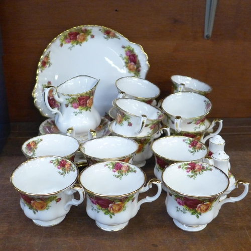 695 - Royal Albert Old Country Roses teaware