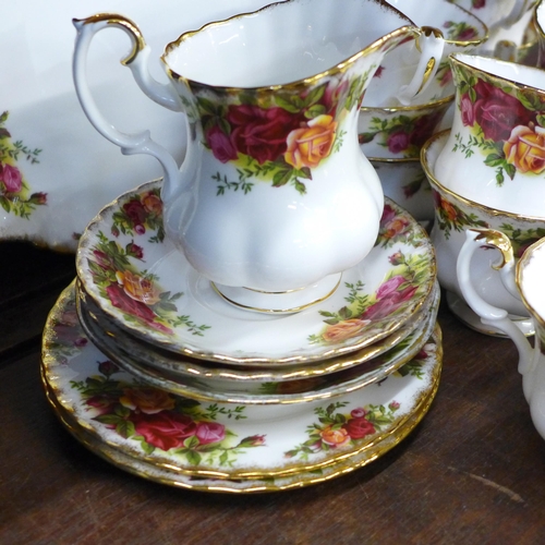 695 - Royal Albert Old Country Roses teaware