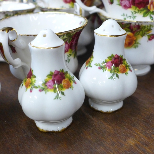 695 - Royal Albert Old Country Roses teaware