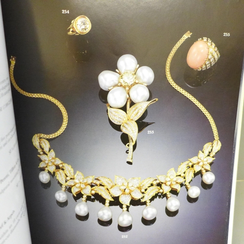 777 - A Christie's Important Jewellery catalogue, 1998, Christie's Magnificent Jewels 1992 and a Sotheby's... 