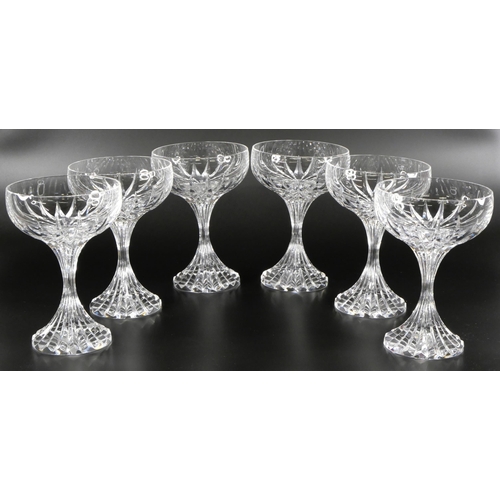 818 - A collection of Massena pattern Baccarat drinking glasses - A set of six large wine glasses, six sma... 