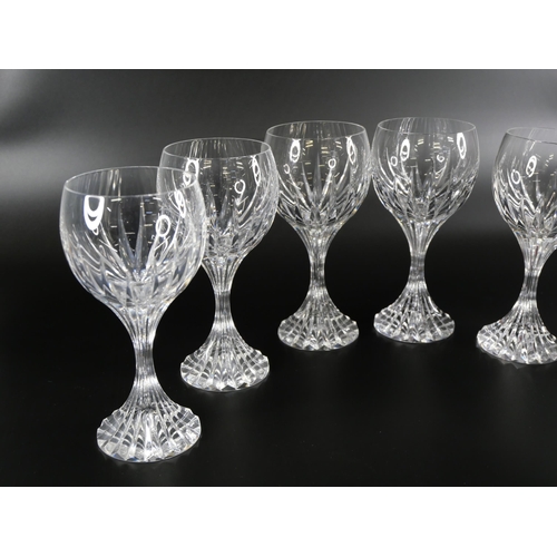 818 - A collection of Massena pattern Baccarat drinking glasses - A set of six large wine glasses, six sma... 