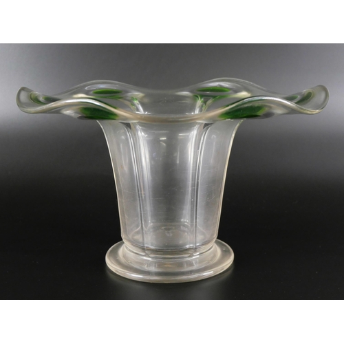 825 - A circa 1920/1930 peacock eye flower vase, possibly by Stuart & Sons or Thomas Webb