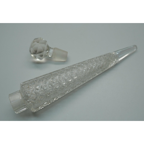 919 - A Victorian faceted glass icicle shaped scent bottle, 14.5cm