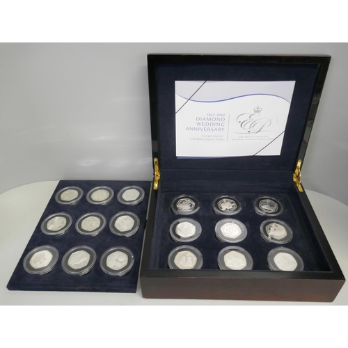 984 - A 1947-2007 Diamond Wedding Anniversary silver proof crown collection, eighteen coin set, boxed with... 