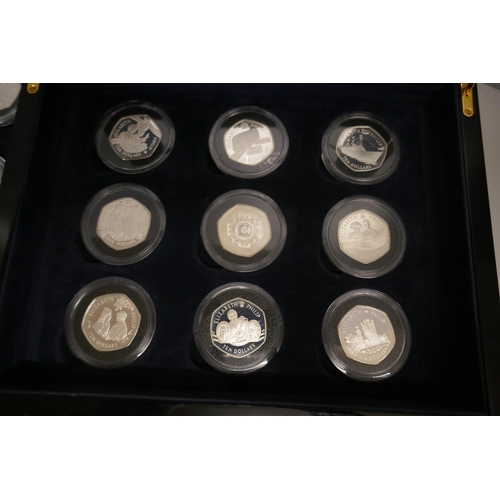 984 - A 1947-2007 Diamond Wedding Anniversary silver proof crown collection, eighteen coin set, boxed with... 